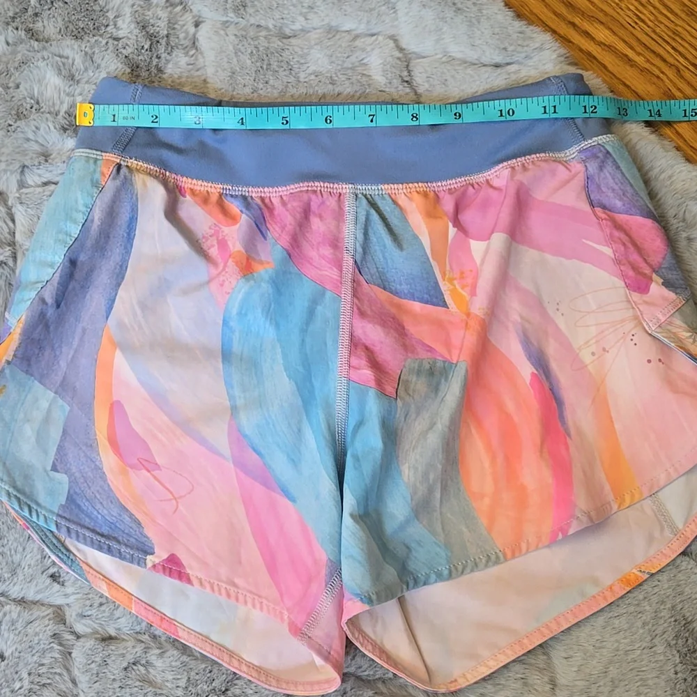 Athleta Girl Run The World Shorts, Girls Large, Great Condition